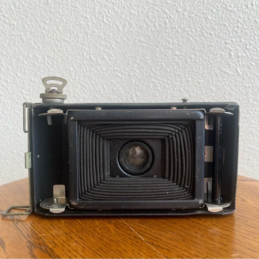 Jiffy Kodak Six-20 Twindar-lens Camera